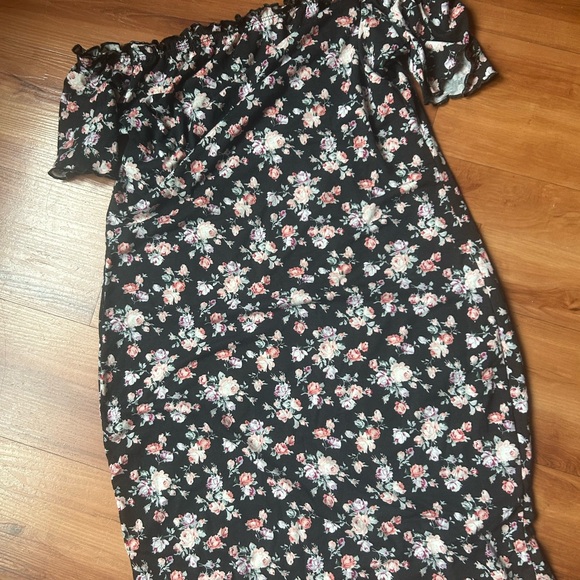 SHEIN Black Floral Strapless Dress - Picture 2 of 6